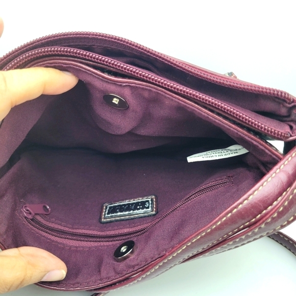 Burgundy Classic Crossbody Bag - Picture 4 of 8